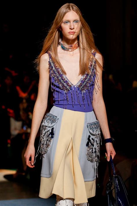 miu miu spring 2014 vogue|Miu Miu Spring 2014 — Runway Photo Gallery .